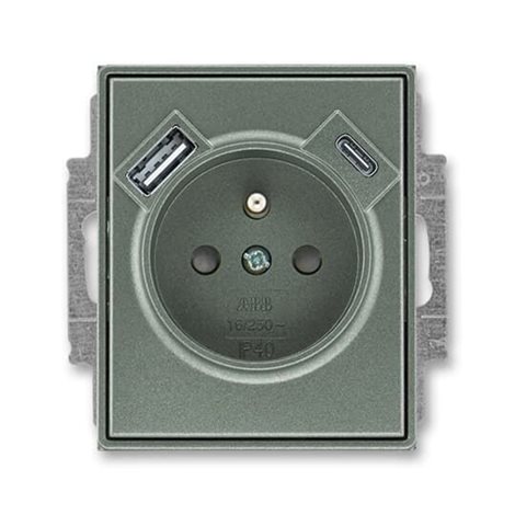 5569E-A32357 34 Zásuvka 1násobná s kolíkem, s clonkami, s nabíjením USB-A, USB-C