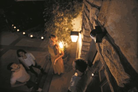 Hue venkovní bezdrátové pohybové čidlo 160° 12m IP54 2xAA černé 20