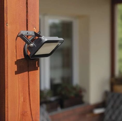 ZS2612 LED REFLEKTOR PROFI 10W 1100LM 7