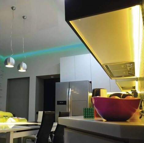 ZPW218R GoSmart LED pásek WiFi 2m, 11W, 450lm, RGB/CCT 12