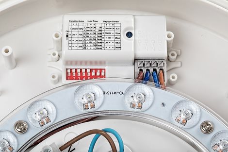 75012 Stropní svítidlo se senzorem LARCIA LED D285mm 19W 1070lm 4000K IP44 bílá 6