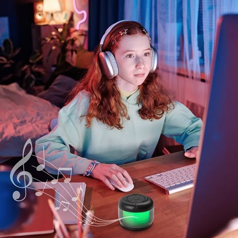 76110 RGB Stolní lampa s reproduktorem RADELIA RGB 3W 3,7V 500mAh IP20 7