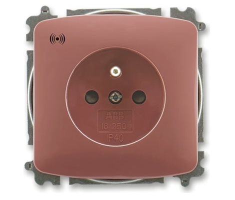 6689A-A06357 R2 Zásuvka s přepěťovou ochranou, s clonkami, s akustickou signalizací poruchy (typ 661