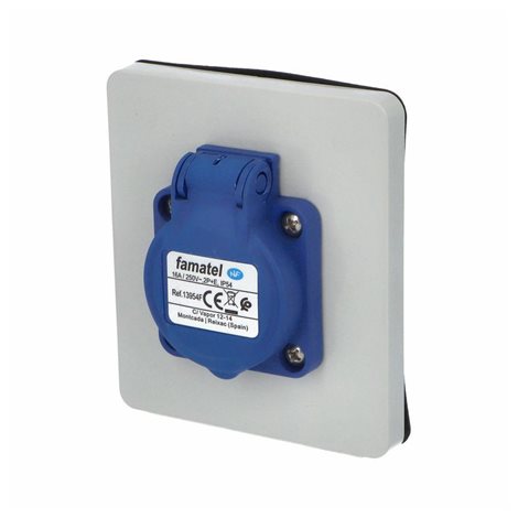 Deska 3922 se zásuvkou 230V/16A IP54 s kolíkem