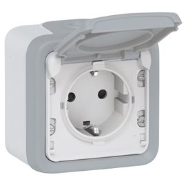 069733 PLX55 ZÁS. 2P+T SCHUKO ŠEDÁ