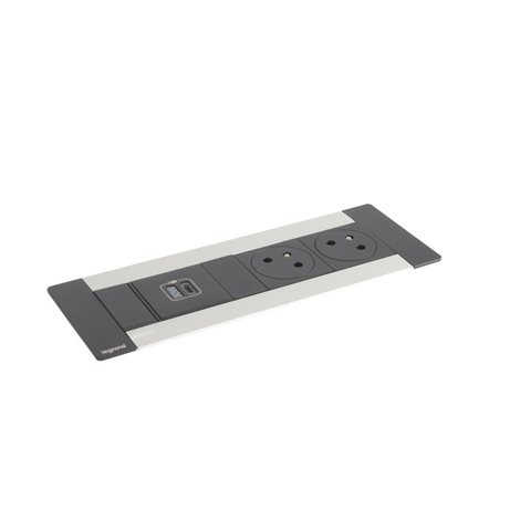 654792 MULTIL 2X2P+T USB 30W PWDE KOV 1