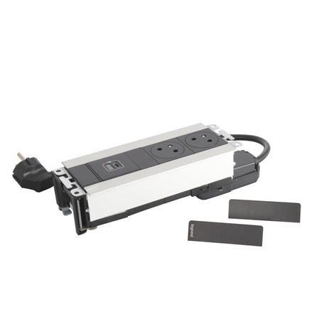 654792 MULTIL 2X2P+T USB 30W PWDE KOV 2