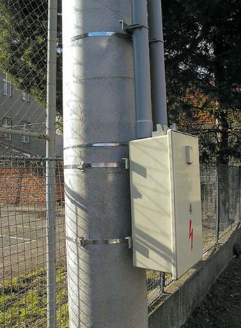 PTH-S12-C924B (C924B) nerezový pás pro standardní kotvení v modrém plast. nosiči PYTHON ST 2
