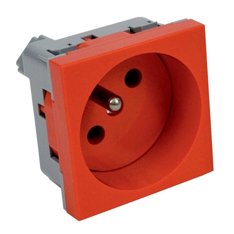 QP 45X45_BB ZÁSUVKA QUADRO 45X45 ČERVENÁ/RAL 3003/OCHRANNÝ KOLÍK