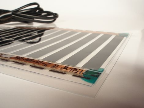 Ultratherm Viv Strip 15 Topný pás Ultratherm - 15 x 57,2cm; 15W; 230V 2