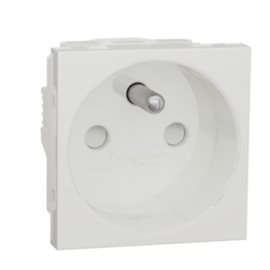 NU303918E Unica - Zásuvka 250V/16A 2P+E, clonky, šroubová, Bílá
