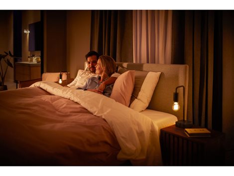 Hue WA LED Filament žárovka E27 A60 7W 550lm 2200-4500K IP20 8