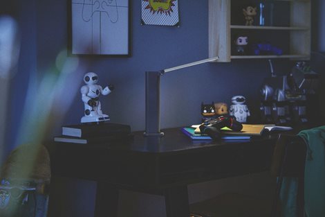 Amber přenosná stolní LED lampa 1x5W 120lm 4000K IP20 USB, krokové stmívání, černá 3