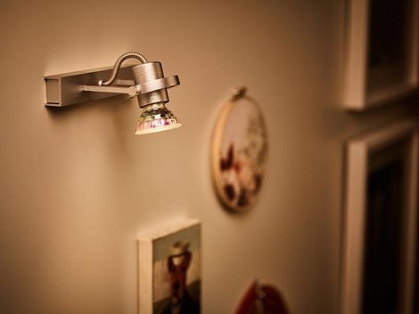 LED žárovka Philips LEDClassic 3.5W-35W GU10 WW 36D RF ND 1BC/6 2