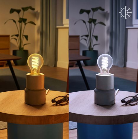 WiZ Smart LED Žárovka s tradičním vzhledem, čirá, 40 W 470lm 2200-6500K (RGB) A60 E27 7
