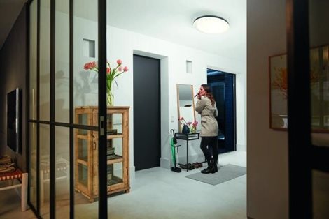 Hue WA Cher stropní LED svítidlo 1x24W 2900lm 2200-6500K IP20 47,5cm černá + ovladač 4