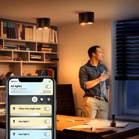 Hue WA Pillar bodové LED svítidlo GU10 2x5W 350lm 2200-6500K IP20 černá + ovladač 8