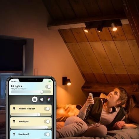 Hue WA Runner bodové LED svítidlo GU10 5W 350lm 2200-6500K IP20 černá +ovladač 4