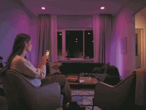 Hue sada Bridge + 2x WACA LED žárovka E27 A60 9W 1100lm 2000-6500K RGB IP20 + ovladač 10