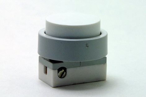 3274-01870 Vestavný spínač tlačítkový  2A/250V 1