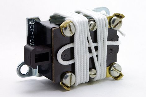 3574-02795 Spínač tahový vestavný 10A/250V 1