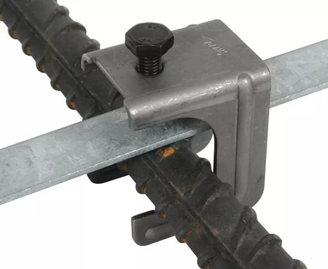 308037 Propojovací svorka pro prům. 20-23 mm nebo pásek 40x4,5 mm nebo přítlačný třmen 1