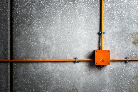 WKE 2 - 5 x 1,52 Požárně odolná krabice E90 IP66 100 x 100 x 70 mm vyrážecí membrány 3