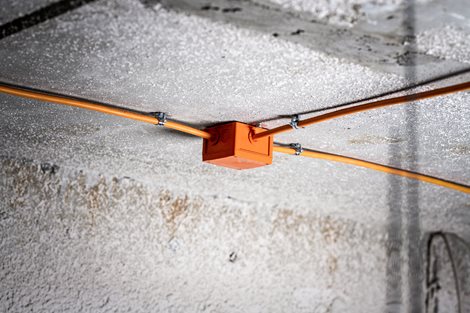 WKE 2 - 5 x 1,52 Požárně odolná krabice E90 IP66 100 x 100 x 70 mm vyrážecí membrány 2