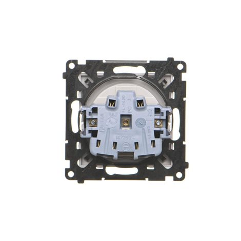 TGZ1CZ.01/114 Zásuvka 1 násobná (přístroj s krytem), s uzemněním, se clonkami, 16 A / 250 V~, bezšro 2