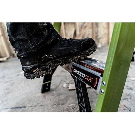 15364EN Mightylite 4 - velice lehký a stabilní schůdkový žebřík z nevodivého sklolaminátu Fiberglass 6