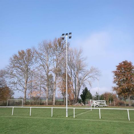 ML-511.721.28.4 Reflektorové LED svítidlo Delta 150, 4000K, 150W, vyzařovací úhel 60x120° 4