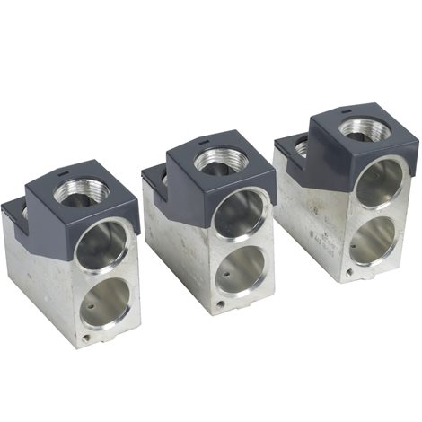 AL600LS52K3 3 svorky pro kabely 2x 2/0 AWG - 500 kcmil Al nebo Cu