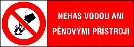 Samolepka-Nehas vodou a pěnovými přístroji 26x74mm